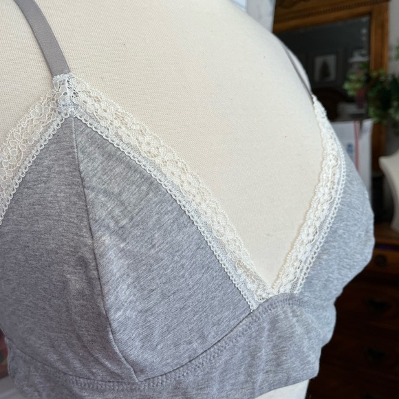 Gray Lace Trim Bralette - Picture 1 of 7